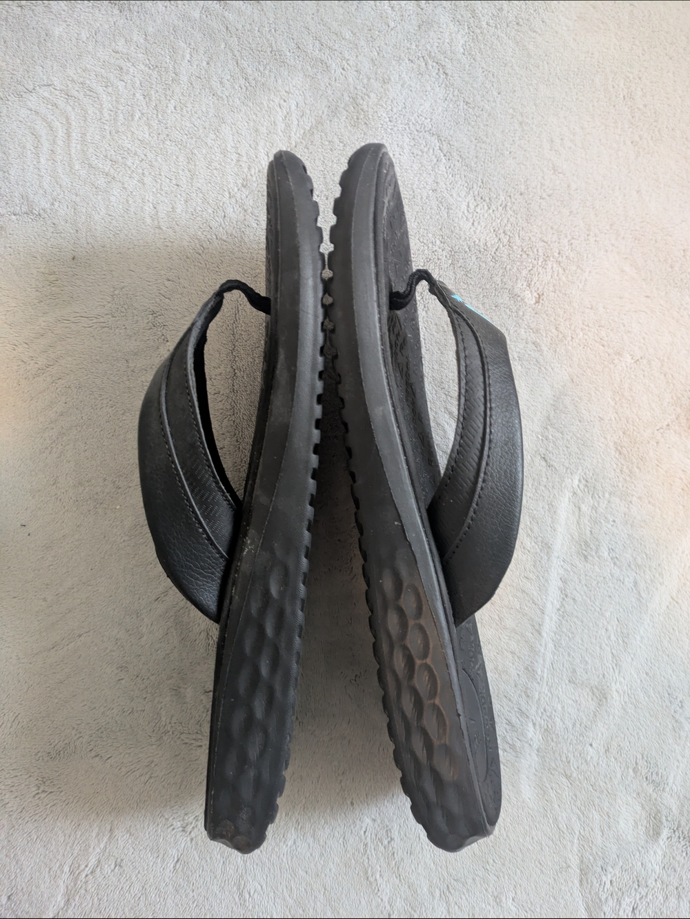 Reebok Black Flip Flop Sandals with Blue Logo - Picture 3 of 8